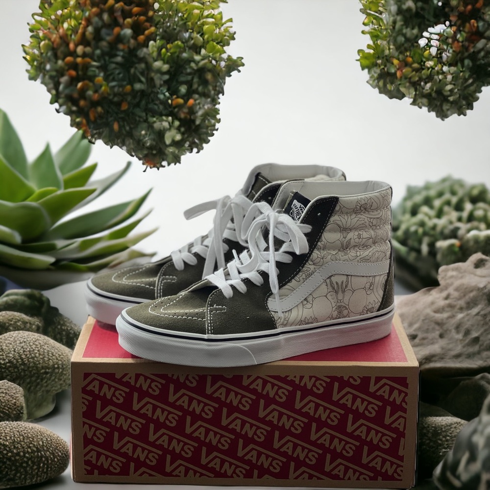 Woman’s High Top Vans